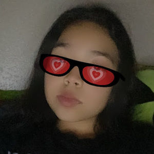 Meet your Posher, Delia